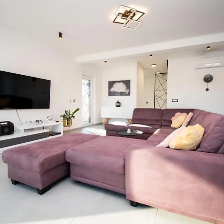 Elite 1 & 2 With Two Pools Villa