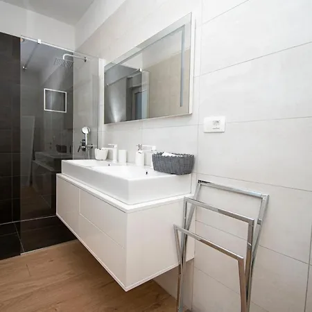 Elite 1 & 2 With Two Pools