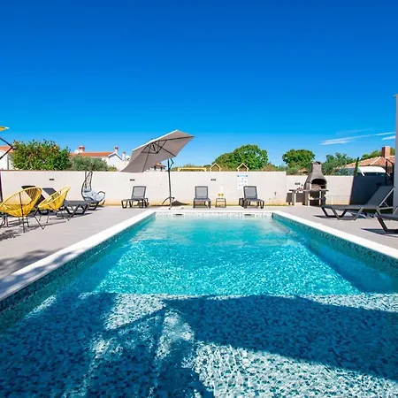 Villa Elite 1 & 2 With Two Pools Pula