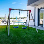 Elite 1 & 2 With Two Heated Pools - By Istrabook Póla
