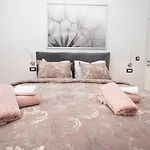 Villa Elite 1 & 2 With Two Heated Pools - By Istrabook Póla