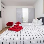Villa Elite 1 & 2 With Two Heated Pools - By Istrabook Póla