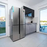 Villa Elite 1 & 2 With Two Heated Pools - By Istrabook *