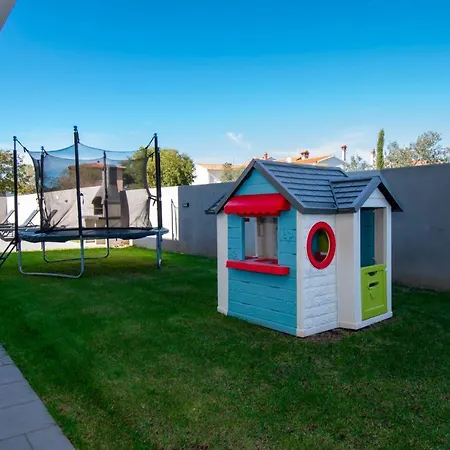 Villa Elite 1 & 2 With Two Pools Villa *