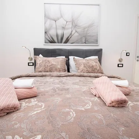 Villa Villa Elite 1 & 2 With Two Pools Pula